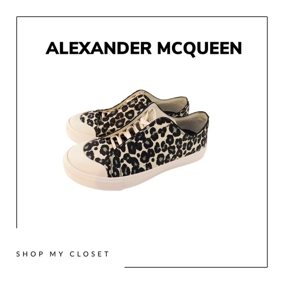 ✨Host Pick ✨Alexander McQueen Leopard Print Shoe - Picture 2 of 7